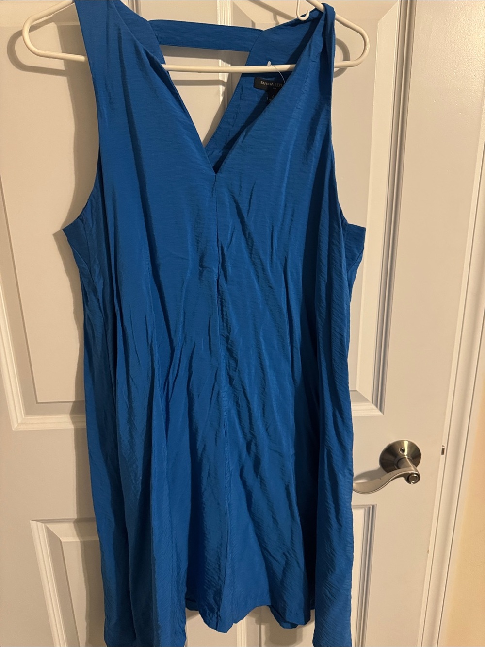 Sleeveless V-Neck Blue dress